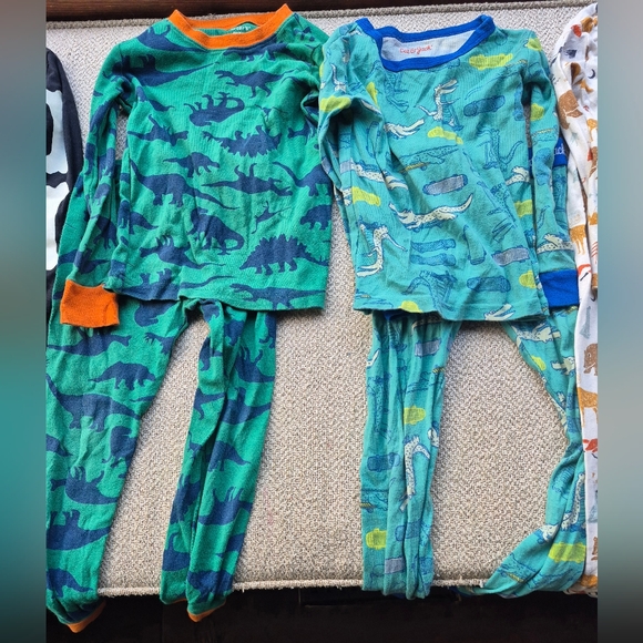 Toddler Boy Pajama Set Lot - 4T - Picture 3 of 4